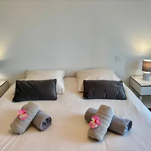 Maison Contemporaine Refaite à Neuf - à 50m De L'océan Hébergement de vacances Ploemeur